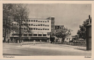 ARNHEM - Willemsplein