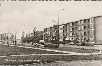 VLAARDINGEN - Van Beethovensingel