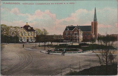 VLAARDINGEN - Verploegh Chasséeplein en nieuwe N. H. Kerk