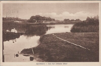 APELDOORN - Aan het Uddeler Meer