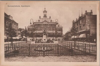 APELDOORN - Gemeentehuis