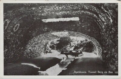 APELDOORN - Tunnel Berg en Bos