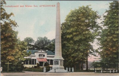 APELDOORN - Gedenknaald met Kleine Loo