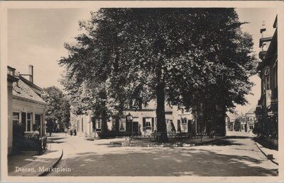 DIEREN - Marktplein