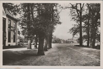 WARNSVELD - Het Jachthuis en Kasteel Het Velde