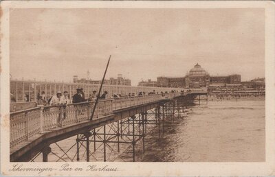 SCHEVENINGEN - Pier en Kurhaus