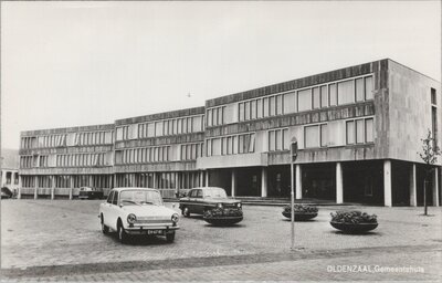 OLDENZAAL - Gemeentehuis