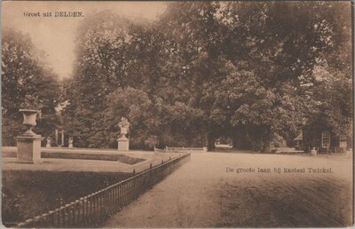 DELDEN - De groote laan bij Kasteel Twickel