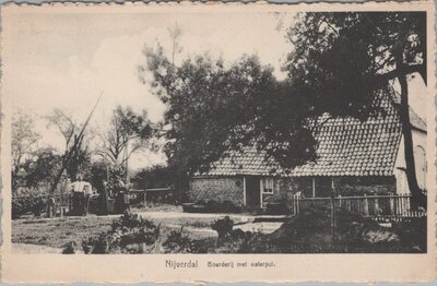 NIJVERDAL - Boerderij met waterput