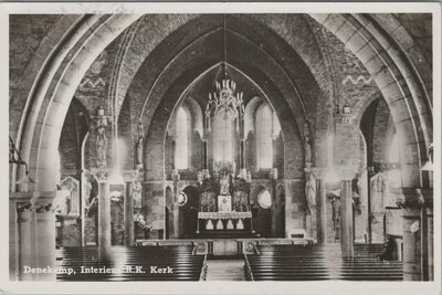 DENEKAMP - Interieur R.K. Kerk