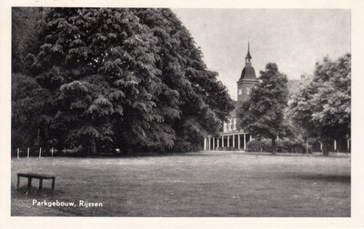 RIJSSEN - Parkgebouw