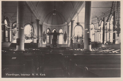 VLAARDINGEN - Interieur N. H. Kerk