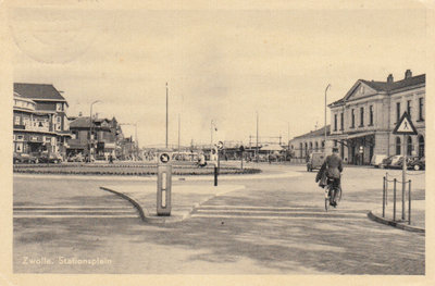 ZWOLLE - Stationsplein