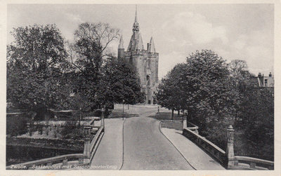 ZWOLLE - Sassenpoort met Sassenpoorterbrug