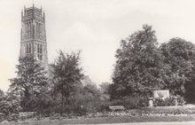 ZALTBOMMEL - St. Maartenstoren met Fontein