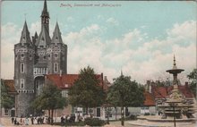 ZWOLLE - Sassenpoort met Nahuysplein