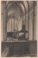 ZALTBOMMEL - St. Maartenskerk. Middenschip