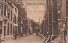 KAMPEN - Broederweg met Broederpoort en Hospitum