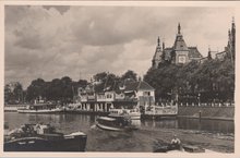 AMSTERDAM - Centraal Station met Tramrestaurant