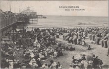 SCHEVENINGEN - Strand met Wandelhoofd