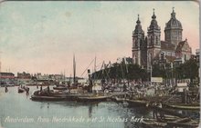 AMSTERDAM - Prins Hendrikkade met St. Nicolaas Kerk