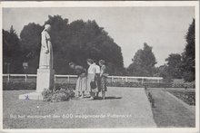 PUTTEN - Bij het monument der 600 weggevoerde Puttenaren