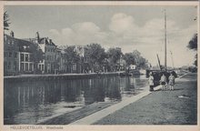 HELLEVOETSLUIS - Westkade