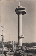 ROTTERDAM - Euromast met Parkhaven