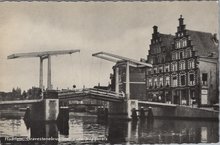 HAARLEM - Gravestenebrug met oude trapgevels