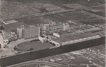 ROTTERDAM - Kantoor en Fabrieksgebouwe van De Erven de Wed. J. van Nelle N. V.