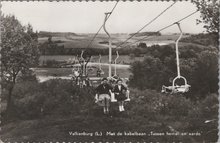 VALKENBURG - Met de kabelbaan Tussen hemel en aarde