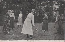 LUNTEREN - Vereeninging v. Slechthoorenden. Een spelletje croquet