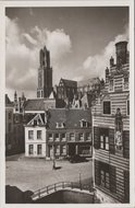 UTRECHT - Domtoren met Paushuis