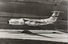 LOCKHEED-C-141-Starlifter