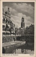 UTRECHT - Oude Gracht met Domtoren