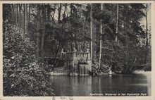 APELDOORN - Waterval in het Koninklijk Park