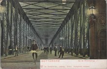 ROTTERDAM - Op de Willemsbrug