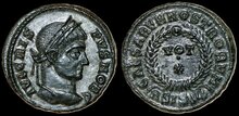 Crispus. Caesar, AD 316-326. Æ Follis 18mm, 2.99 g. Siscia Wreath