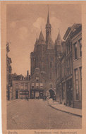 ZWOLLE - Sassenstraat met Sassenpoort