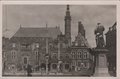 HAARLEM-Stadhuis-m.-standbeeld-Laur.-Jansz.-Koster