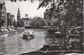 AMSTERDAM-Bloemenmarkt-Singel-met-Munttoren