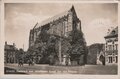 UTRECHT-Domkerk-met-Standbeeld-Graaf-Jan-van-Nassau